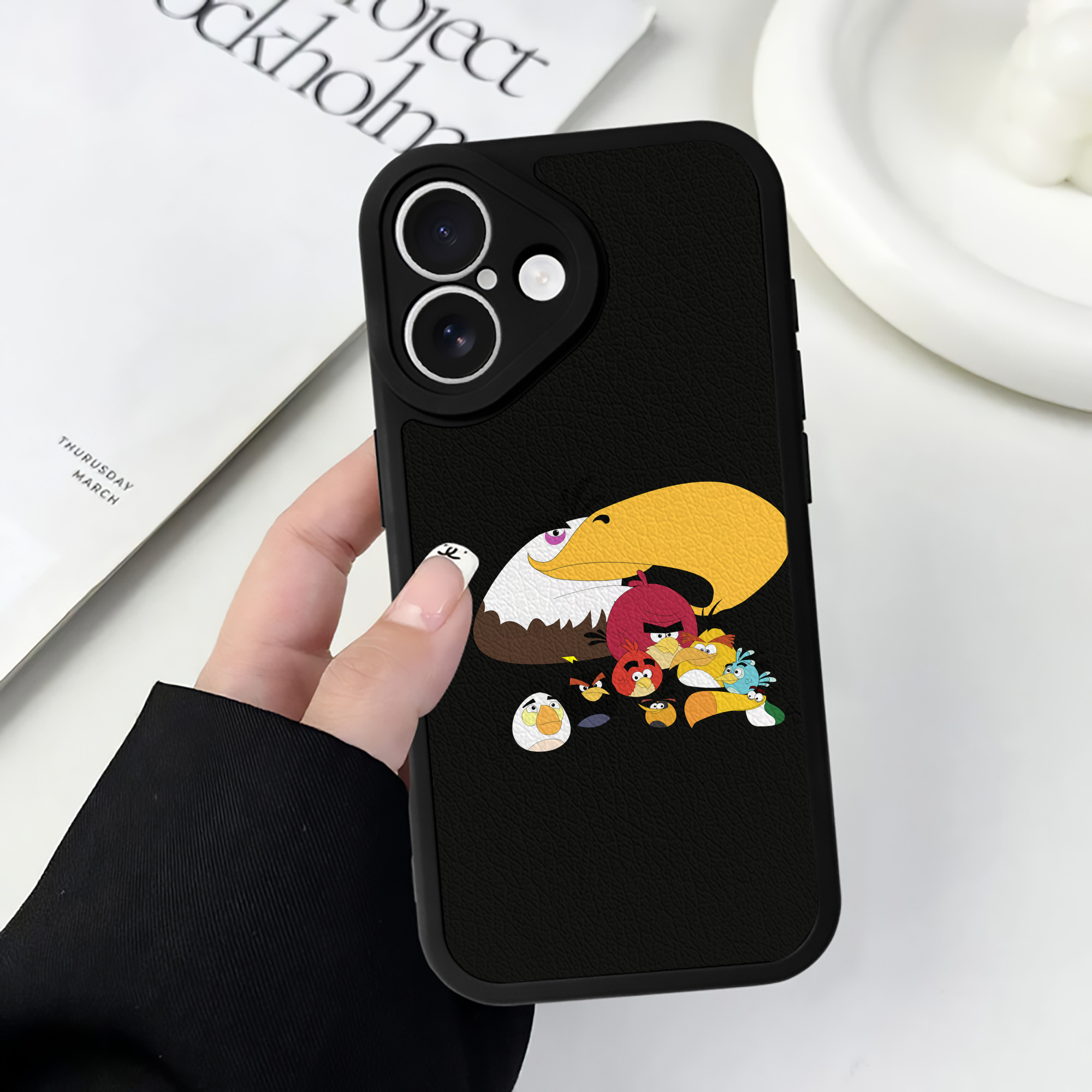 （画像用） Angry Birds アングリーバード 【iPhone 16シリーズ対応】シリコンスマホケース（レザー調） 材質：シリコン